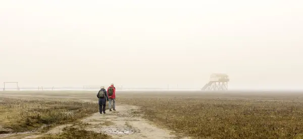 A misty autumn day at the North Sea beach — Stock Photo, Image