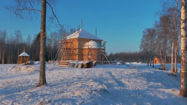 Будівництво кам'яний собор у монастирі, у Росії, вистрілив в 4 к Ultra hd — стокове відео