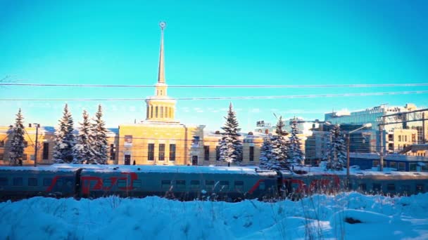 Железнодорожный вокзал в Петрозаводске — стоковое видео