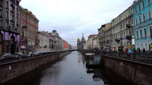 Catedral de la Resurrección de Cristo en el canal Griboedov — Vídeos de Stock