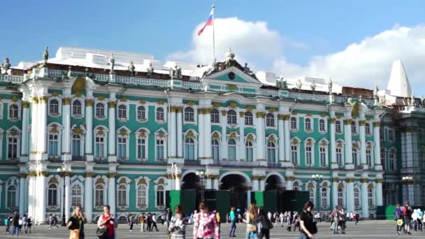 Romersk fontän i peterhof — Stockvideo