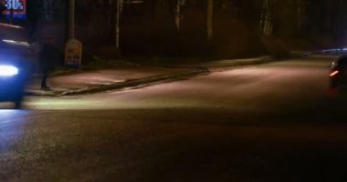 Şehir trafiği gece görünümü zaman atlamalı