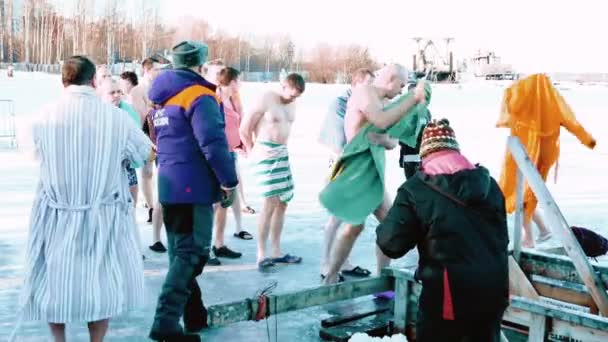 Traditional Ice Swimming at Epithany Day in Russia — Stock Video