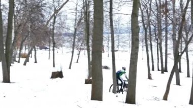 Kış dağ bisikleti yarışı Hyperborea Snow Fest Petrozavodsk, Rusya