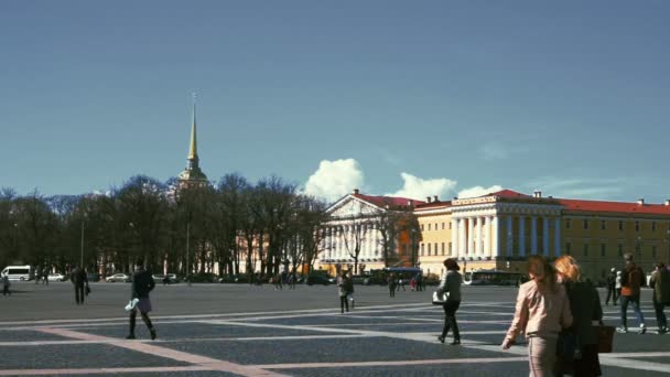 Amiralitetet i Sankt Petersburg, Ryssland, Palace Square — Stockvideo