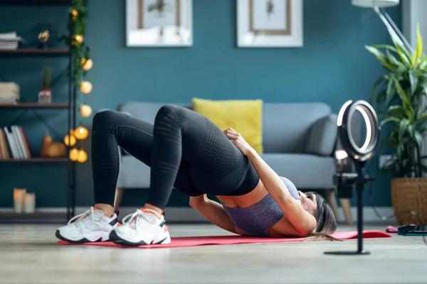 Shot Sporty Mature Woman Blogger Shooting Fitness Workout Living Room — Stok fotoğraf