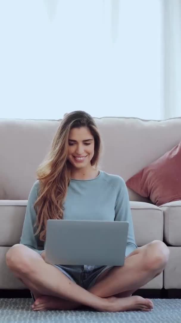 Video Confident Young Woman Working Her Laptop While Sitting Couch — Stock Video