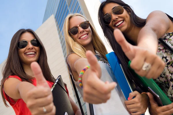 Pretty student girls having fun at the park after school — Stock Photo, Image