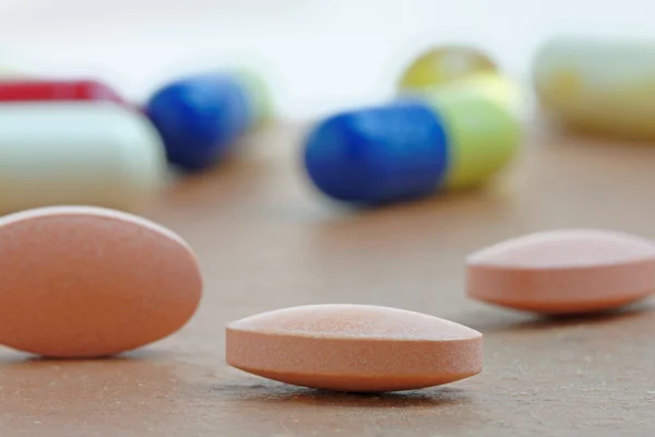 Statines of generieke tabletten in close-up — Stockfoto