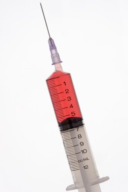 Şırınga ve iğne kapatın. İzole.