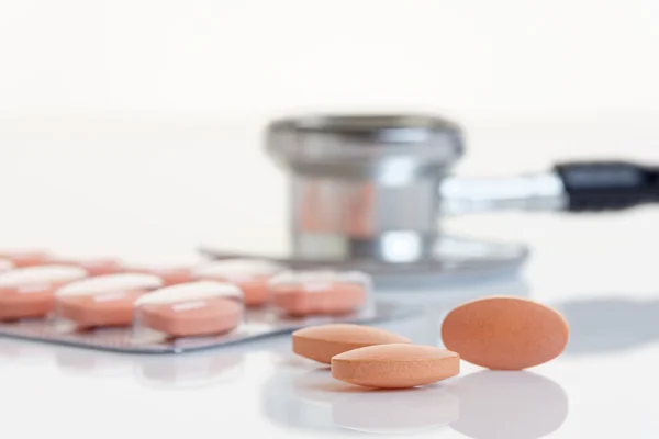 Statin Tablet in Close Up — Stock Photo, Image