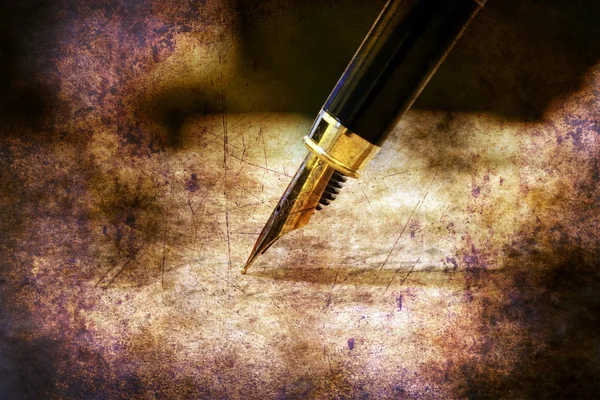 Fountain pen and old letter — Stock Photo, Image