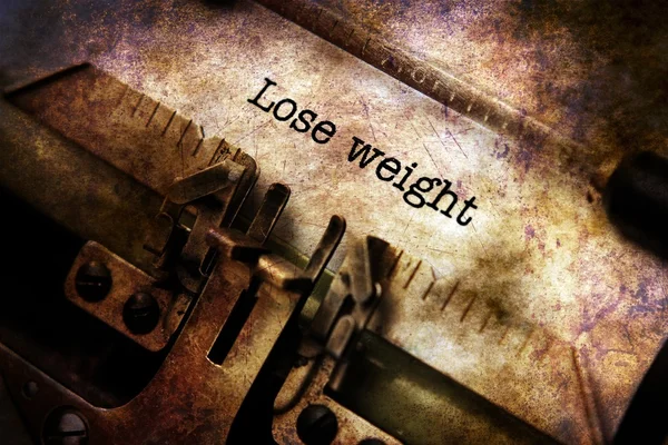 Lose weight text on vintage typewriter — Stock Photo, Image
