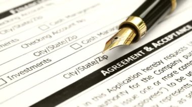 Dolly 'nin çektiği anlaşma formunu kapat.