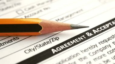 Dolly 'nin çektiği anlaşma formunu kapat.