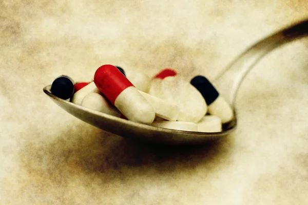 Grunge Pills Konzept — Stockfoto