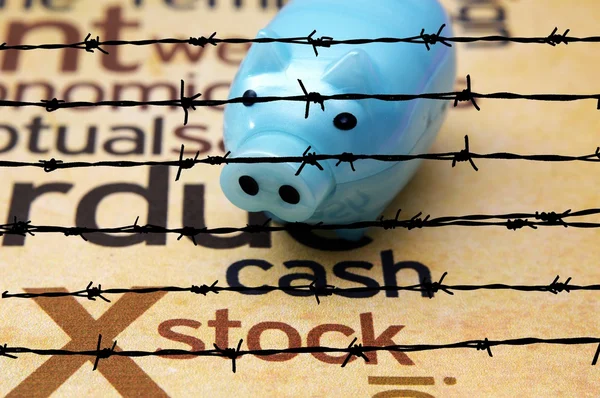 Piggy bank and stock concept — Stock Photo, Image