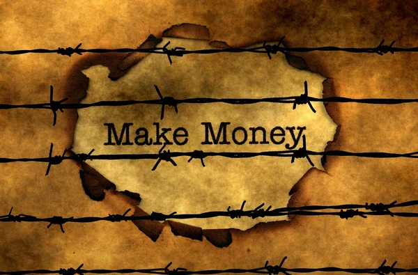 Hacer concepto de dinero contra barbwire — Foto de Stock