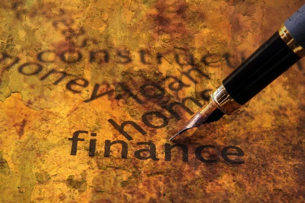 Caneta-tinteiro sobre o conceito de finanças domésticas — Fotografia de Stock