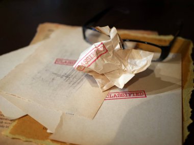 Gizli belgelerin kapatılması