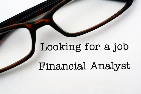 寻找一个工作金融分析师 — 图库照片