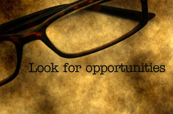 Look for opportunities — Stock Photo, Image