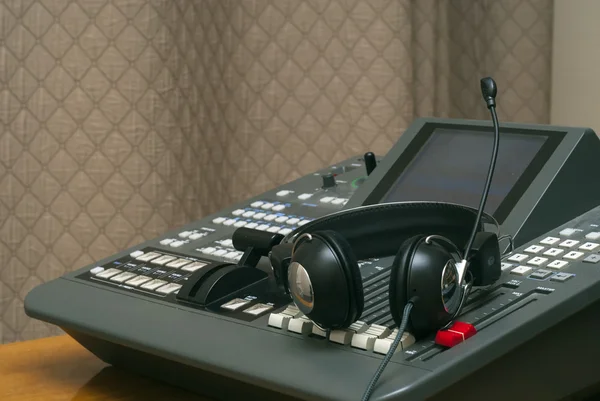 karıştırıcı yayın stüdyoları