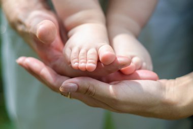 bir çocuk bacak parçası