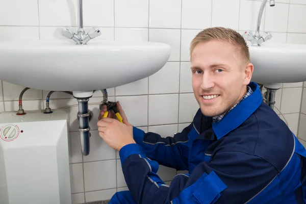 Rörmokare Fastställande Diskbänk — Stockfoto