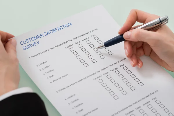 Filling Customer Satisfaction Form — Stock Photo, Image