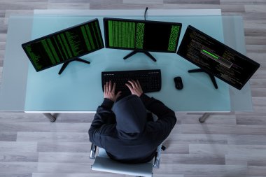 bilgi çalmak hacker