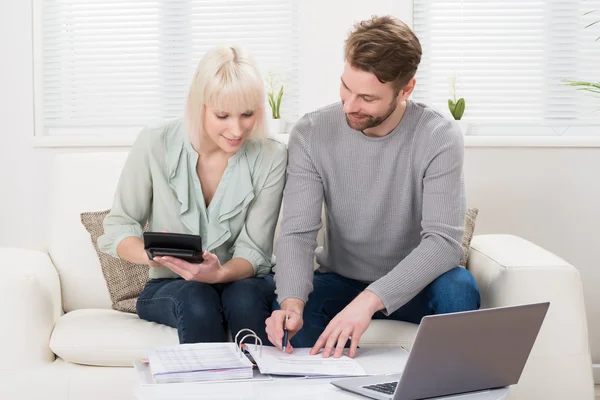 Presupuesto de cálculo de pareja — Foto de Stock