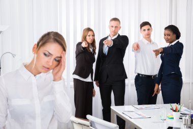 Office sinirli kadın meslektaşım