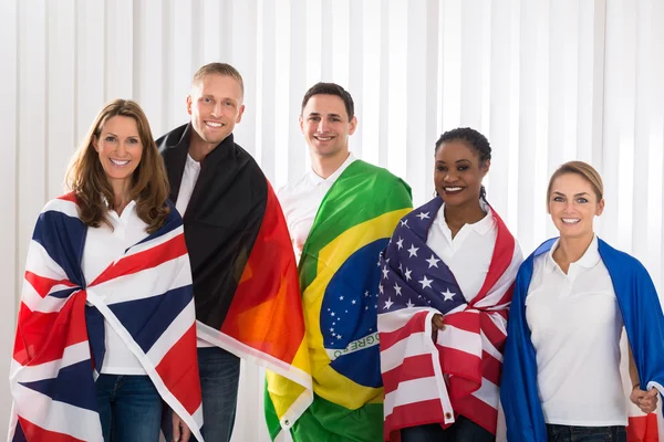 Friends With Flags From Different Countries — Stock Photo, Image