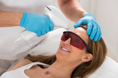 Kadın alma lazer epilasyon güzellik Kliniği