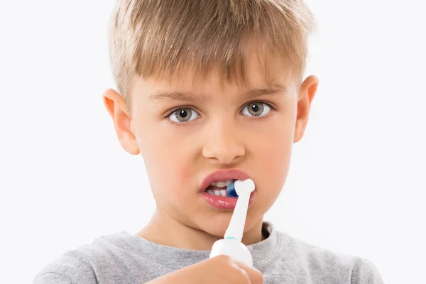 Close-up Of Boy Brushing Teeth — Stok Foto