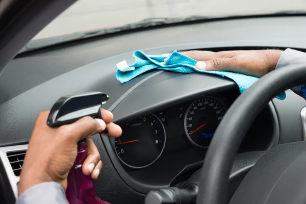 Close-up Of A Worker Wiping Dashboard — Stock Photo, Image