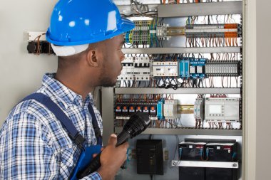 el feneri ile teknisyen analiz fusebox