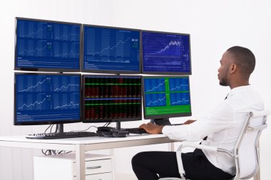 Office veri çözümleme işadamı