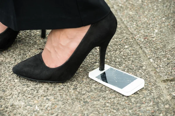 Damaged Mobile Phone Screen With High Heel On It — Stock Photo, Image