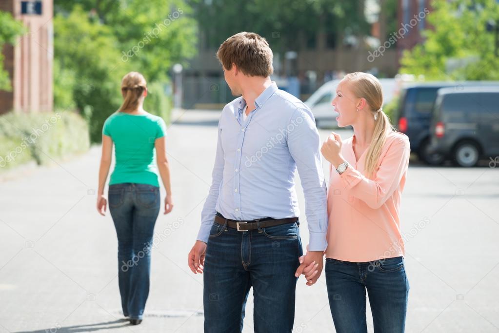Woman Shouting At Her Boyfriend Looking At Another Woman — Stock Photo