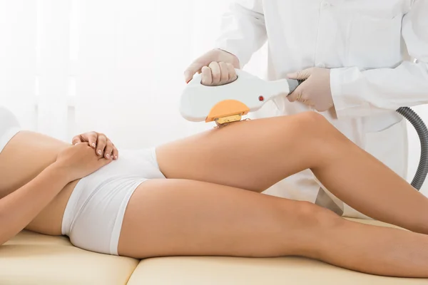 Young Woman Receiving Laser Epilation — Stock Photo, Image