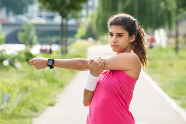 Woman Doing Fitness Exercise — Stock Photo, Image