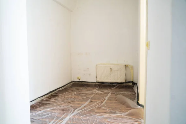 House Wall Paint Maintenance Painting Service — Stock Photo, Image