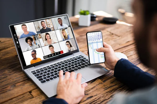 Assistir Reunião Webinários Videoconferência Laptop — Fotografia de Stock