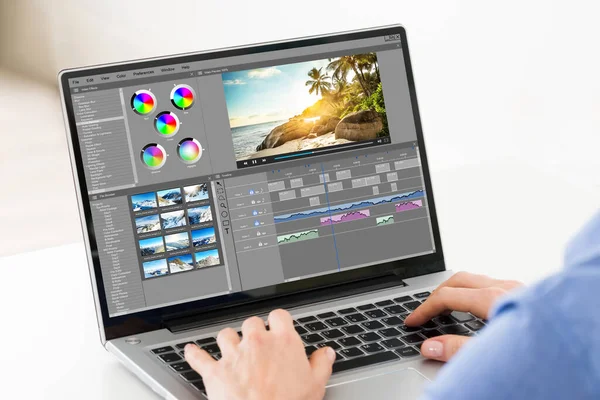 Editor Vídeo Diseñador Que Utiliza Tecnología Edición Software Computadora —  Fotos de Stock