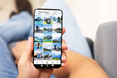 Sosyal medya profili ve cep telefonu ya da akıllı telefondan beslenme
