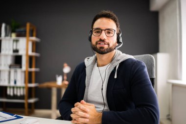 Çevrimiçi Video Konferansı İş Görüşmesi ya da Sohbet