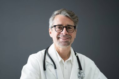 Başhekim Doktor Video Konferansı Mutlu Portre