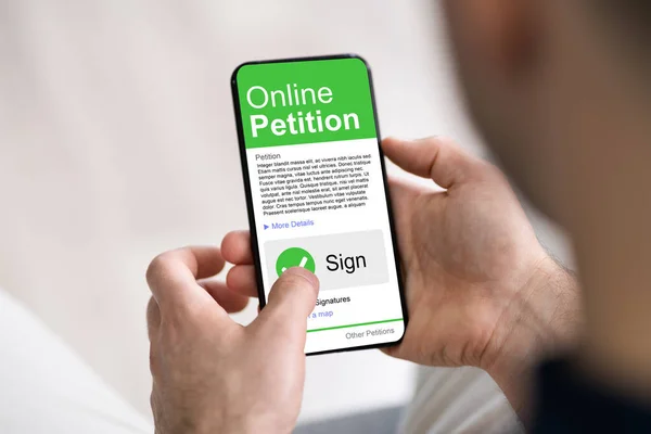 Přihlásit Online Petice Smartphone Pomocí Aplikace Mobilní Telefon — Stock fotografie